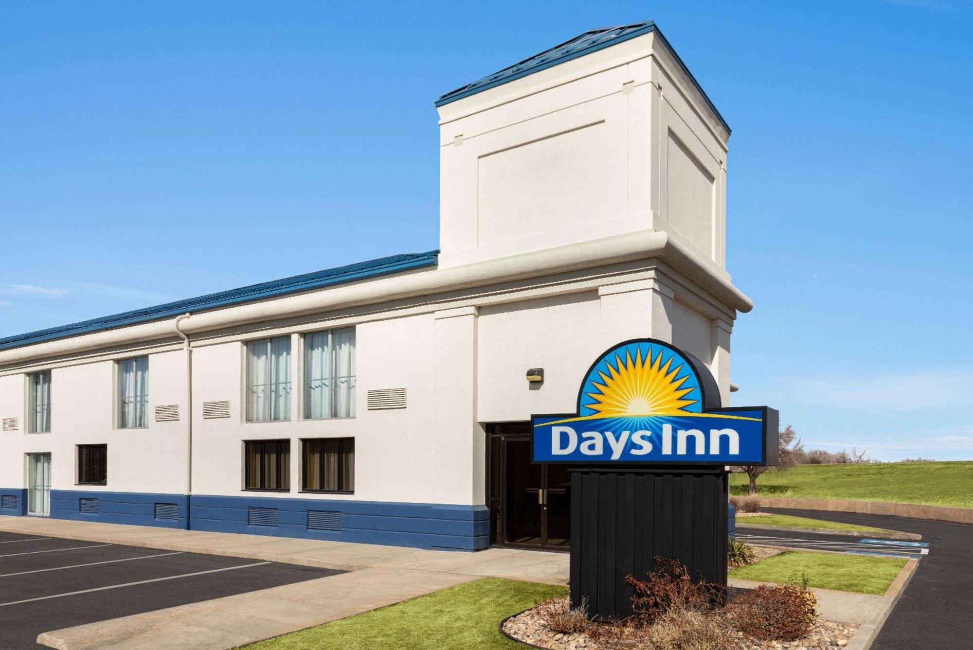 Days Inn By Wyndham Grand Island I-80 Doniphan Exterior foto